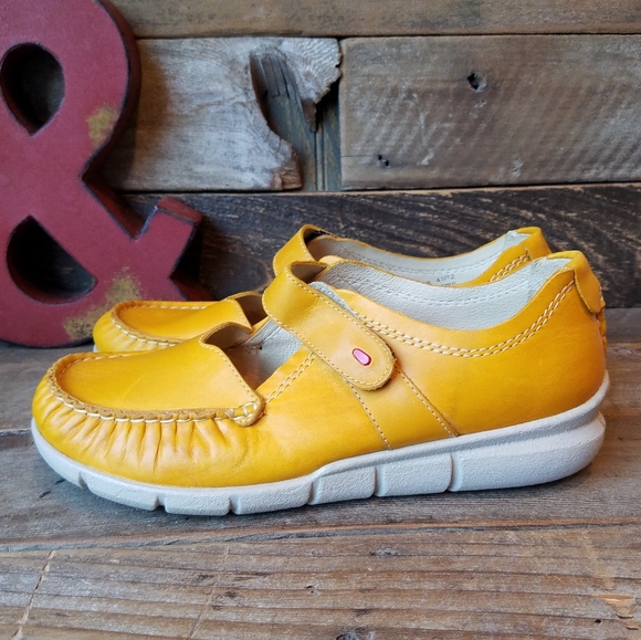 Wolky Shoes - Fun & Funky Wolky Slip On Leather Shoes Size 9